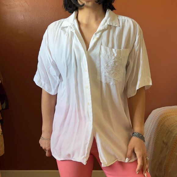 vintage Izod white small button down short sleeve rayon blouse seashell design - Picture 3 of 14